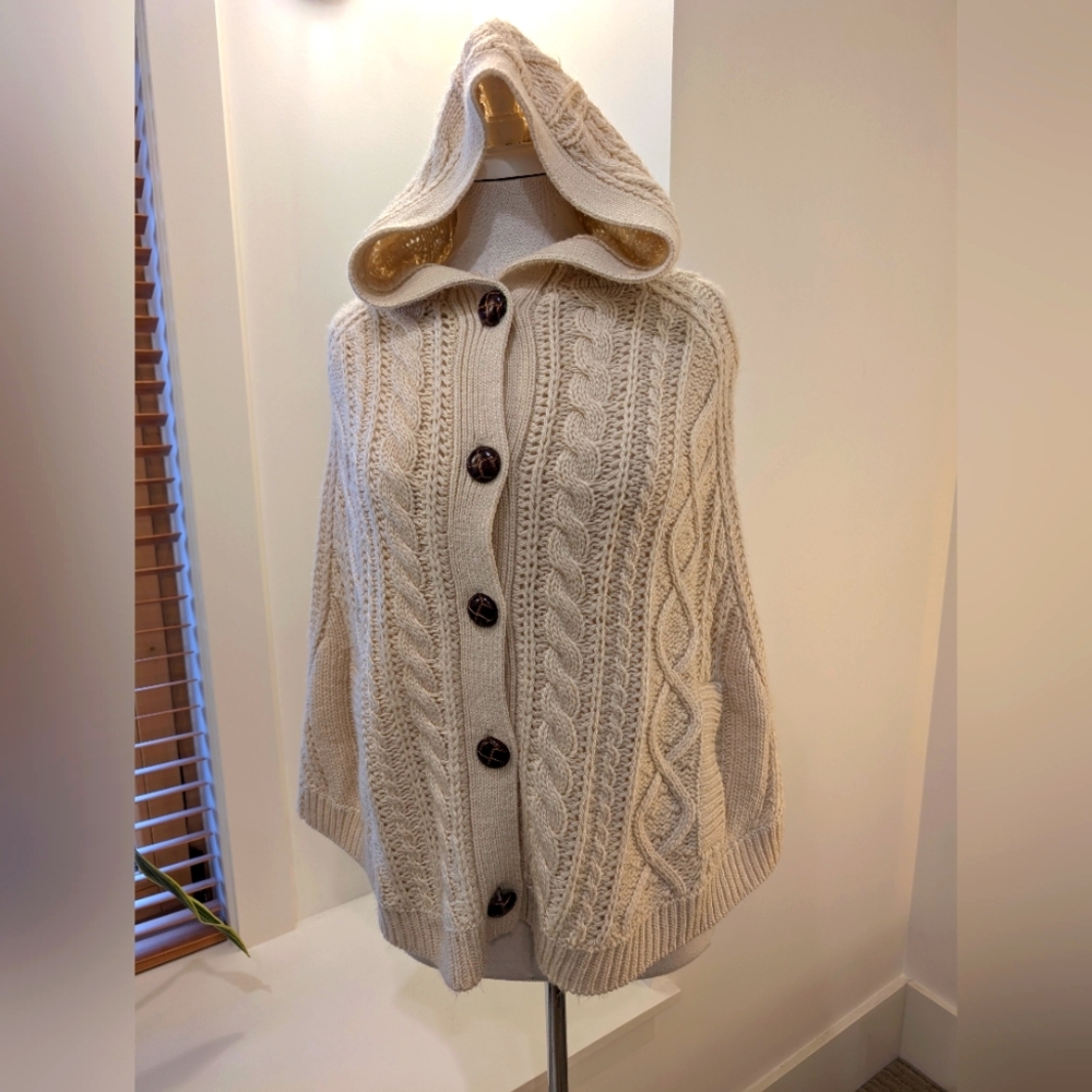 Vintage Cable Knit Cape Poncho with hood